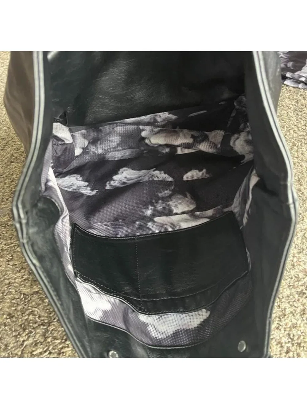Black Lululemon Tote Bag Monochrome Minimalistic Athleisure Gym Utility Simple